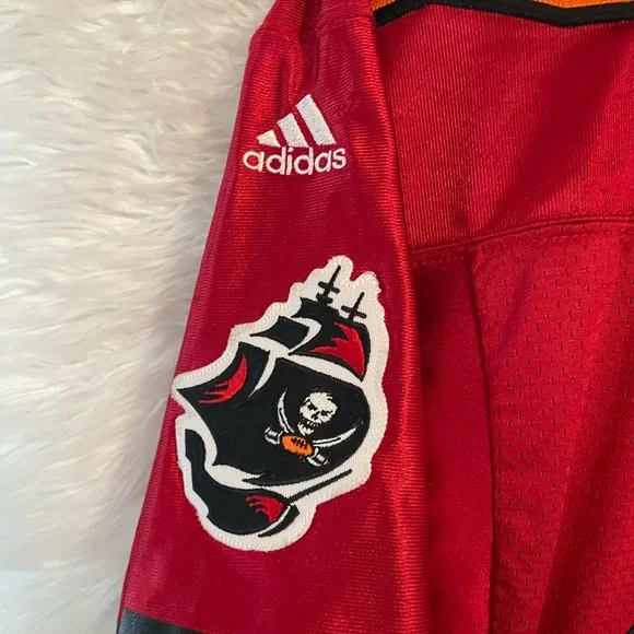 Tampa Bay Buccaneers VINTAGE John Lynch #47 Adidas Pro-Line Football Jersey. 42